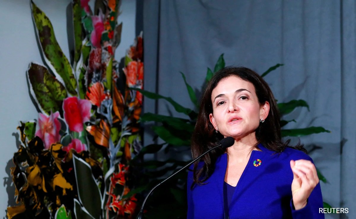 Ex-Facebook COO Told Assistant To “Come To Bed” On Private Jet, Claims Book
