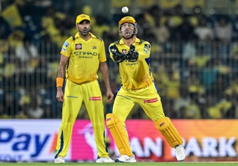 "Brain Stopped Working?" Dhoni Faces Savage Question After CSK's Loss
