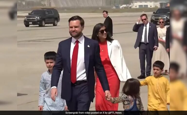 Kurta Pyjamas, Anarkali: JD Vance's Children Land In India In Ethnic Attire