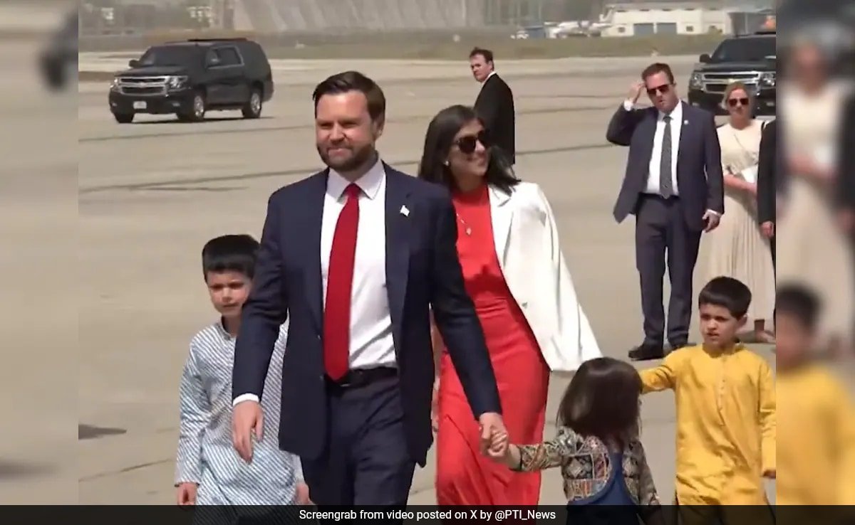 Kurta Pyjamas, Anarkali: JD Vance’s Children Land In India In Ethnic Attire