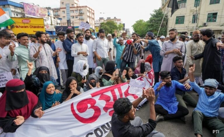 Challenges To Waqf Law To Be Heard By Supreme Court Today: 10 Points