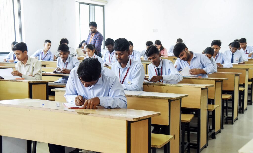 Tamil Nadu SSLC Result(OUT) Live: TN Class 10 Result Declared, Check Here