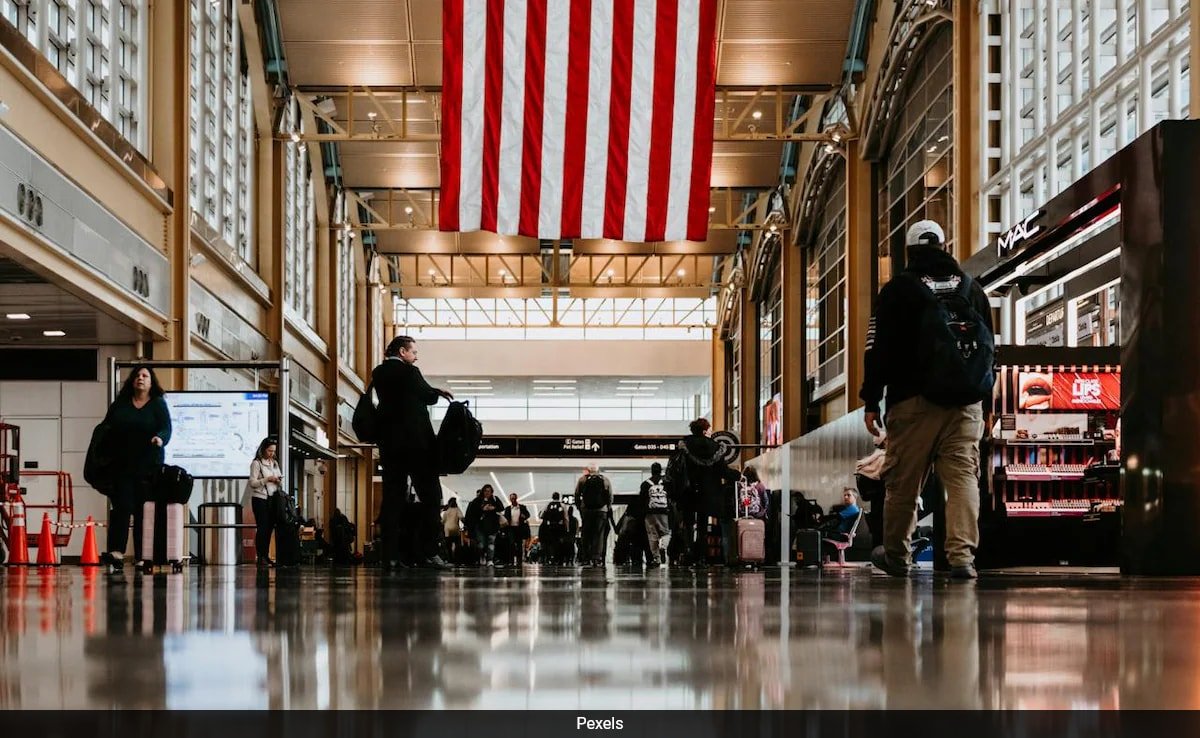 “Ridiculous”: US Man Slams H-1B Policy After Indian Friend Forced To Leave